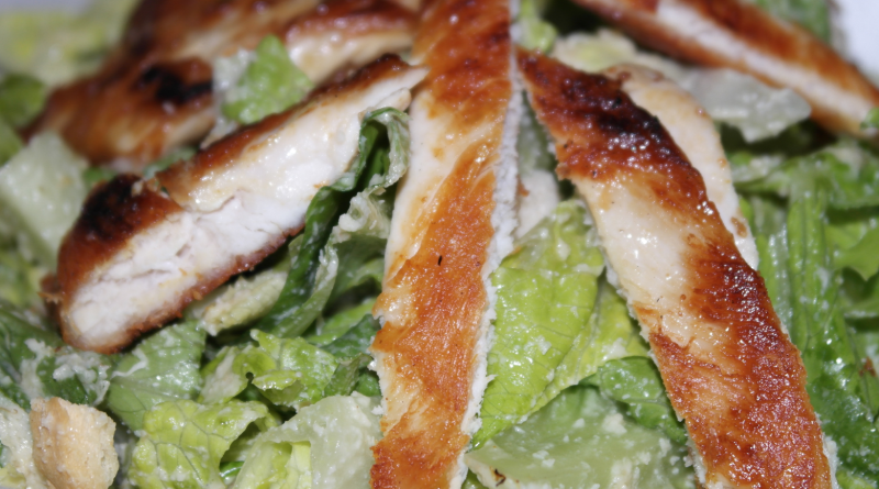 Ensalada Caesar con Pollo